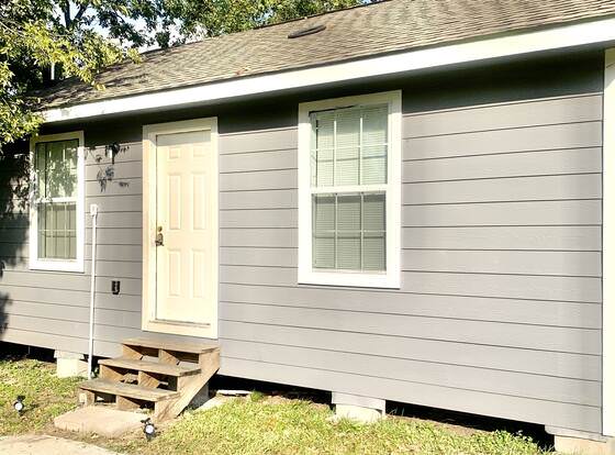 The Comfy Cozy allows check-in for 18 year-old guests