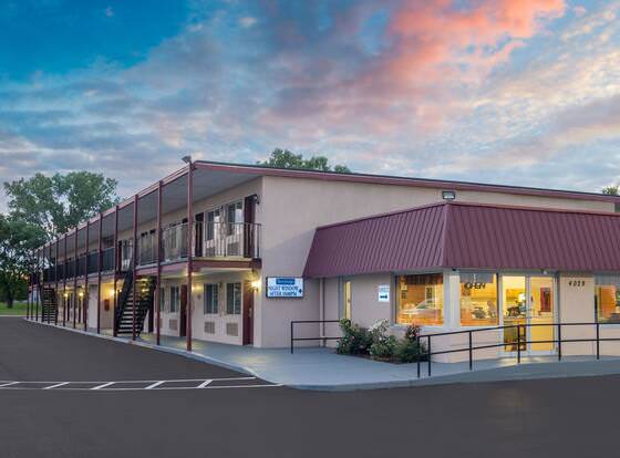 Travelodge by Wyndham Grove City / So. Columbus allows check-in for 18 year-old guests