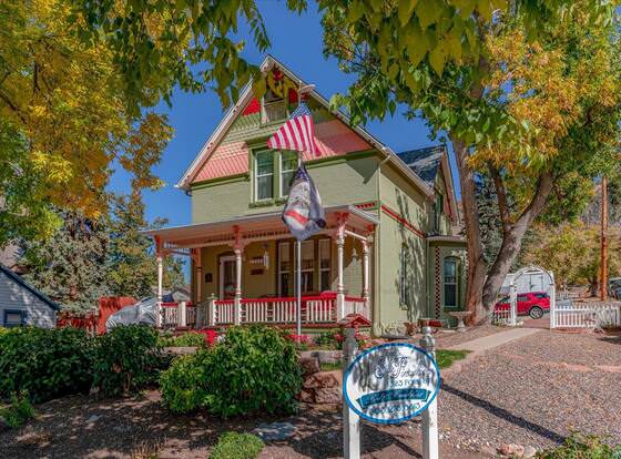 The Silk Pincushion - Easy access to downhill skiing allows check-in for 18 year-old guests