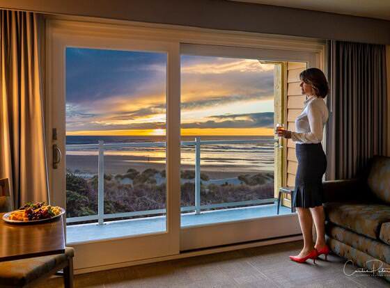 Driftwood Shores Resort And Conference Center allows check-in for 18 year-old guests