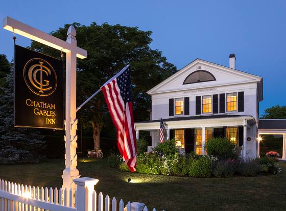 Chatham Gables Inn allows check-in for 18 year-old guests