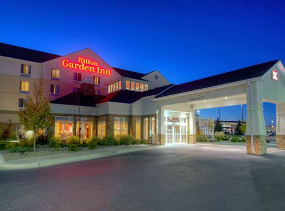 Hilton Garden Inn Great Falls allows check-in for 18 year-old guests