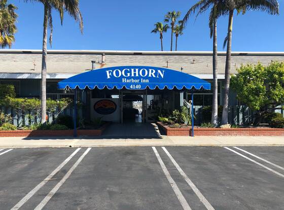 Foghorn Harbor Inn allows check-in for 18 year-old guests