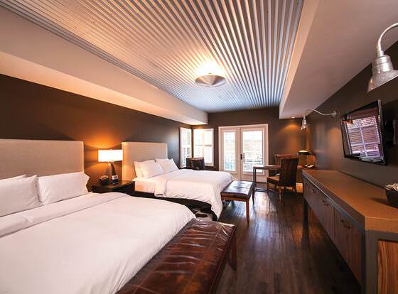 Wine & Roses Hotel Restaurant Spa allows check-in for 18 year-old guests