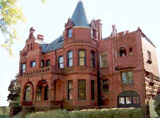 Schuster Mansion Bed & Breakfast allows check-in for 18 year-old guests