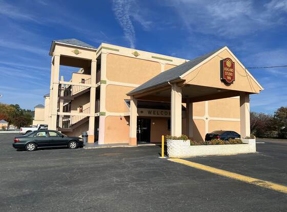 Ashland Studio Inn allows check-in for 18 year-old guests