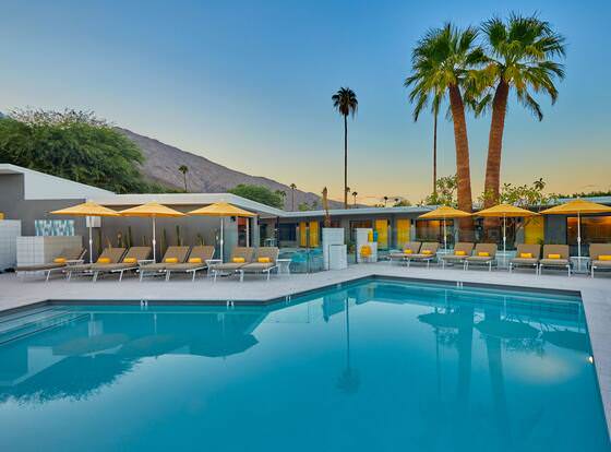 Twin Palms Resort - A Gay Men's Resort allows check-in for 18 year-old guests