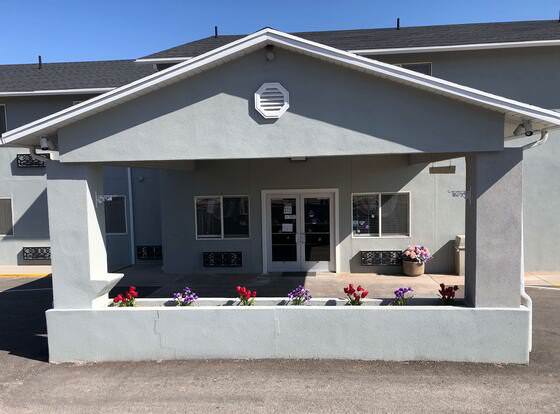 Super 8 by Wyndham Price allows check-in for 18 year-old guests