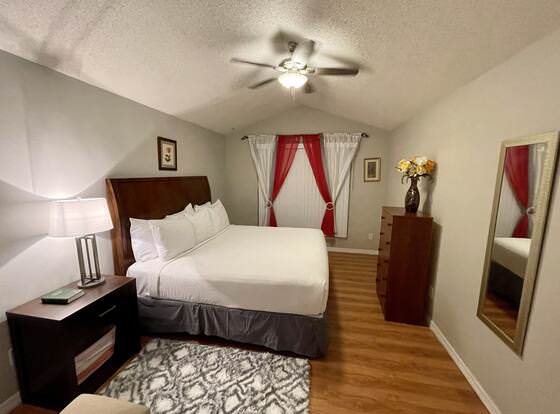 Blissful Guest House  allows check-in for 18 year-old guests