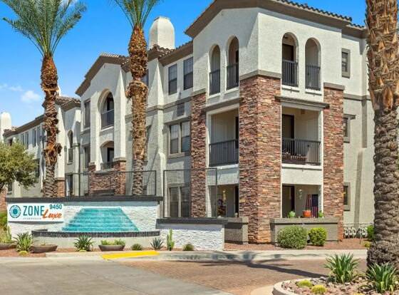 Zone Luxe allows check-in for 18 year-old guests