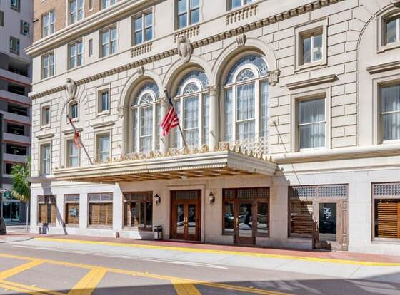 Bposhtels Tampa allows check-in for 18 year-old guests