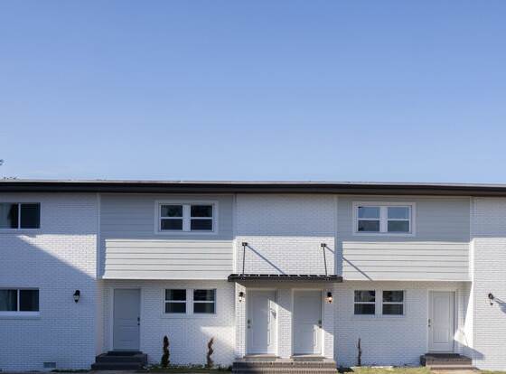 Ocean Stroll allows check-in for 18 year-old guests