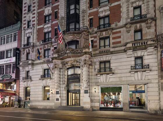 The Hotel @ Fifth Avenue allows check-in for 18 year-old guests
