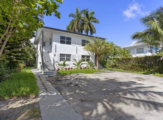 Renzzi Villas Water View allows check-in for 18 year-old guests