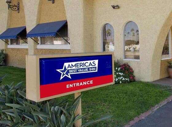 Americas Best Value Inn San Antonio allows check-in for 18 year-old guests