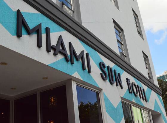 The Miami Sun Hotel allows check-in for 18 year-old guests
