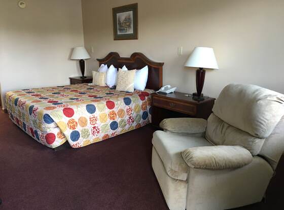 Colonial Inn allows check-in for 18 year-old guests