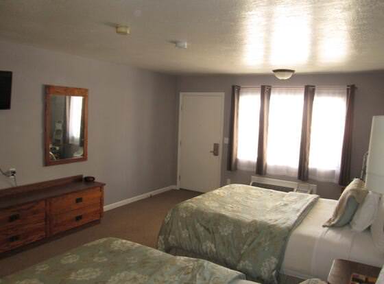 Jim Butler Inn & Suites allows check-in for 18 year-old guests