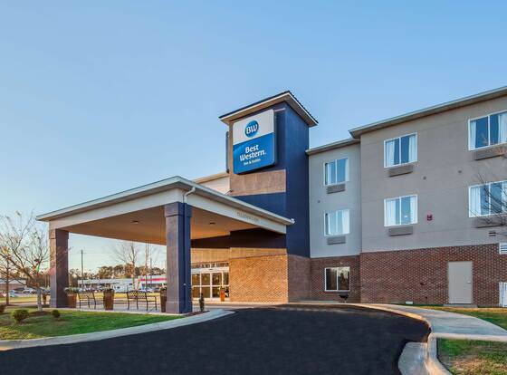 Best Western Dothan Inn & Suites allows check-in for 18 year-old guests