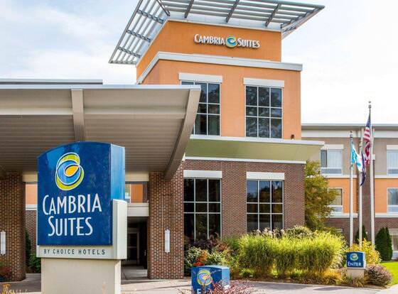 Cambria Hotel Traverse City allows check-in for 18 year-old guests