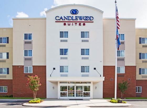 Candlewood Suites Columbus Fort Benning, an IHG Hotel allows check-in for 18 year-old guests