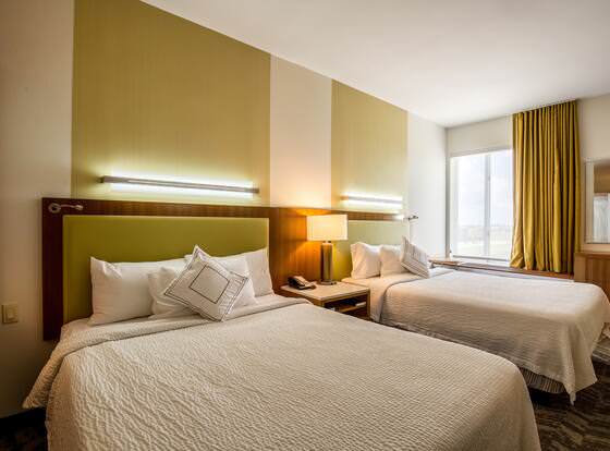 SpringHill Suites by Marriott-Houston/Rosenberg allows check-in for 18 year-old guests