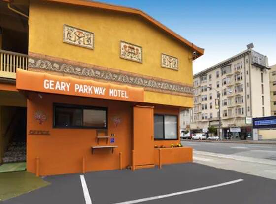Geary Parkway Motel allows check-in for 18 year-old guests