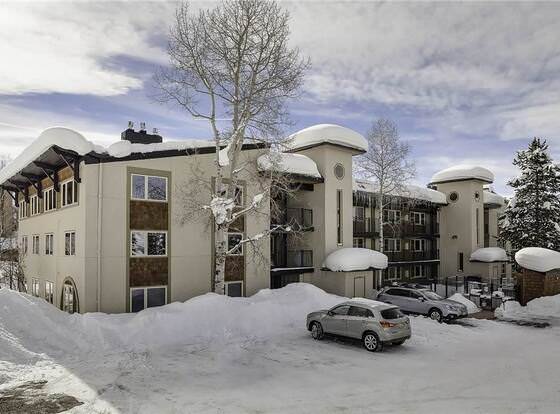 Ski Trail Condominiums by Mountain Resorts allows check-in for 18 year-old guests