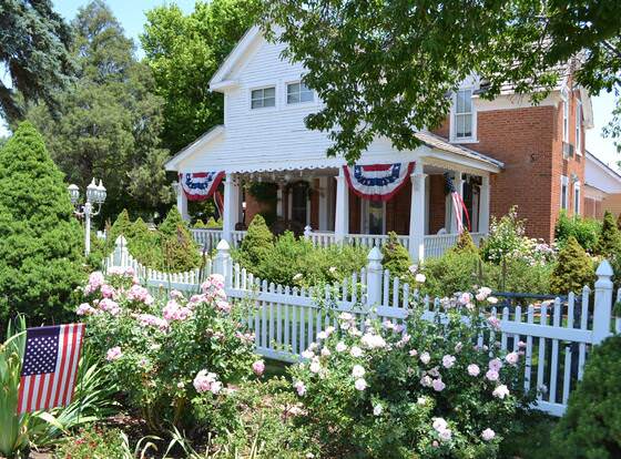 Heritage Inn  allows check-in for 18 year-old guests