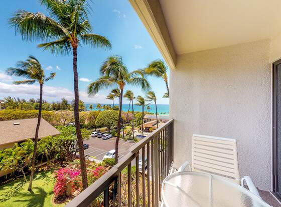 Kihei Akahi by Vacasa allows check-in for 18 year-old guests