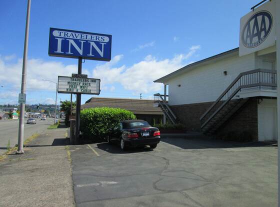 Traveler's Inn allows check-in for 18 year-old guests