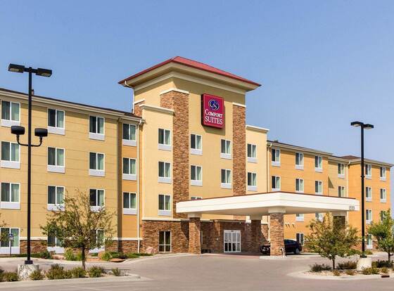 Comfort Suites Conference Center Rapid City allows check-in for 18 year-old guests