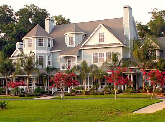 Heron Cay Lakeview Bed & Breakfast Inn allows check-in for 18 year-old guests