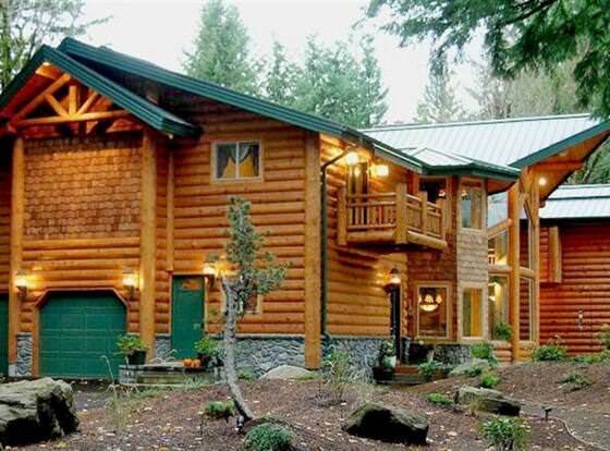 Sandy Salmon Bed & Breakfast Lodge allows check-in for 18 year-old guests