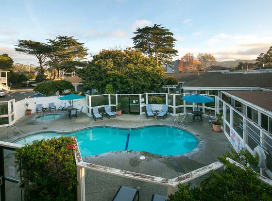 Monterey Bay Lodge allows check-in for 18 year-old guests