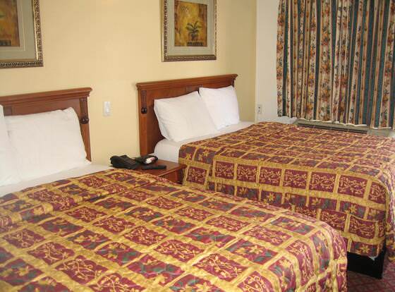 Tower Motel Long Beach allows check-in for 18 year-old guests