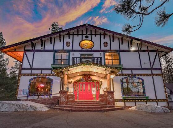 Black Forest Lodge And Cabins allows check-in for 18 year-old guests