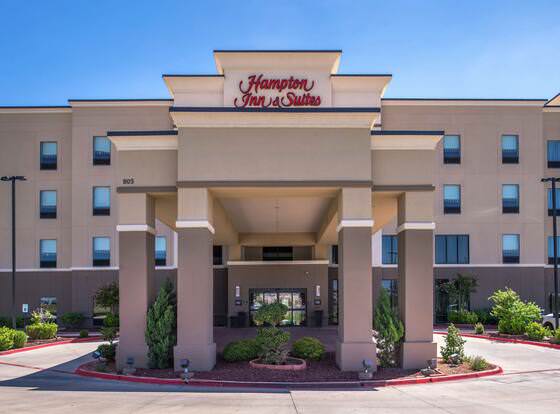 Hampton Inn & Suites Big Spring allows check-in for 18 year-old guests