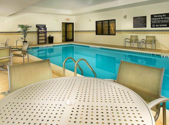 Hampton Inn Pampa allows check-in for 18 year-old guests