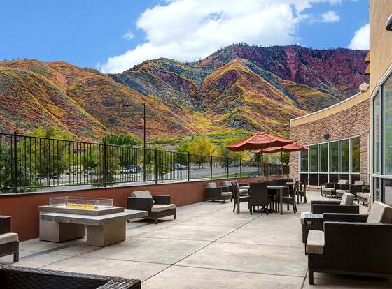 Courtyard by Marriott Glenwood Springs allows check-in for 18 year-old guests