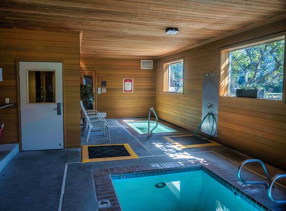 The Hotel Garibaldi allows check-in for 18 year-old guests