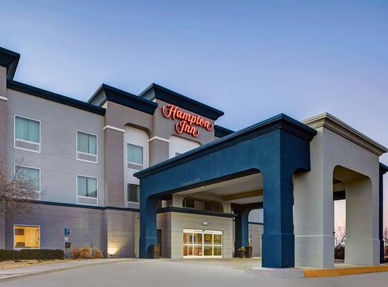 Hampton Inn Lordsburg allows check-in for 18 year-old guests