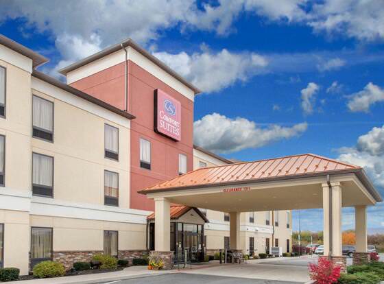 Comfort Suites Altoona allows check-in for 18 year-old guests