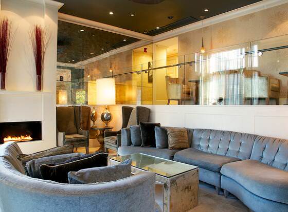 Hotel Veritas allows check-in for 18 year-old guests