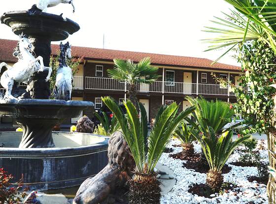 Savannah Inn and Suites allows check-in for 18 year-old guests