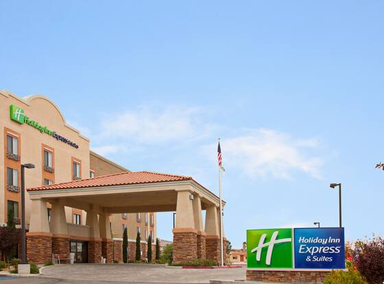 Holiday Inn Express Hotel & Suites Twentynine Palms, an IHG Hotel allows check-in for 18 year-old guests