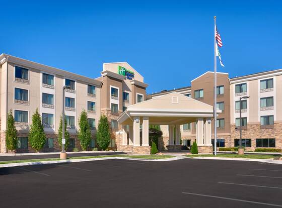 Holiday Inn Express Hotel & Suites Orem - North Provo, an IHG Hotel allows check-in for 18 year-old guests