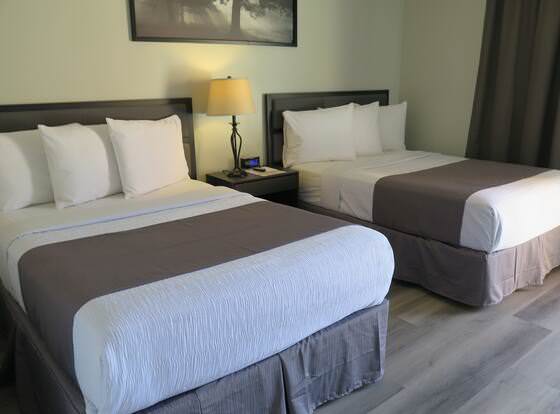 DTLA Hotel allows check-in for 18 year-old guests