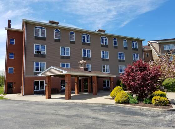 The Inn at Mountainview allows check-in for 18 year-old guests