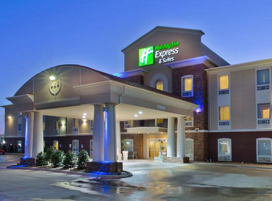 Holiday Inn Express Hotel & Suites Alvarado, an IHG Hotel allows check-in for 18 year-old guests